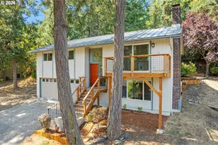 583 Lochmoor Pl, Eugene, OR 97405 - Photo 2