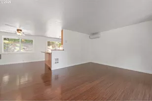 583 Lochmoor Pl, Eugene, OR 97405 - Photo 6