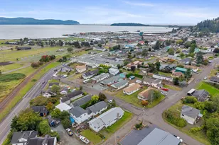 308 1st St, Garibaldi, OR 97118 - Photo 28