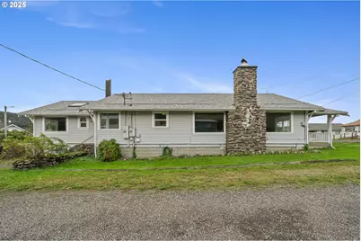 308 1st St, Garibaldi, OR 97118 - Photo 30