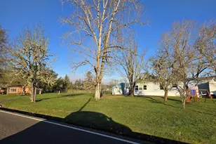 503 Old Pioneer Rd, Sutherlin, OR 97479 - Photo 2