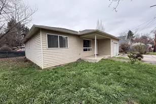 9475 SE 40th Ave, Milwaukie, OR 97222 - Photo 2