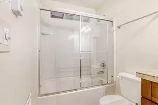 8074 NE Miriam Way, Hillsboro, OR 97006 - Photo 24