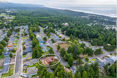 1245 SW Fairway Dr, Waldport, OR 97394 - Photo 26