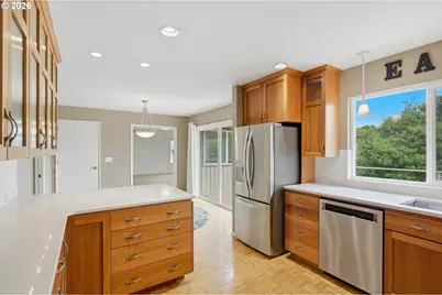 18735 NW Idanha St, Portland, OR 97229 - Photo 8