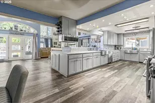 211 Sunset Ave, Keizer, OR 97303 - Photo 2