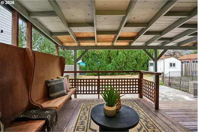 9206 N Van Houten Ave, Portland, OR 97203 - Photo 20