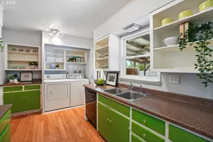 9206 N Van Houten Ave, Portland, OR 97203 - Photo 10