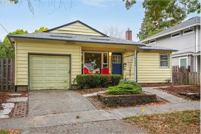 9206 N Van Houten Ave, Portland, OR 97203 - Photo 1