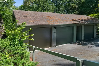 3835 SW Canby St, Portland, OR 97219 - Photo 40
