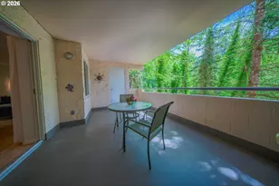 6605 W Burnside St, Portland, OR 97210 - Photo 18