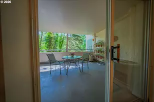 6605 W Burnside St, Portland, OR 97210 - Photo 16
