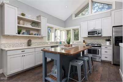 3087 NE Cascara Ct, Lincoln City, OR 97367 - Photo 10