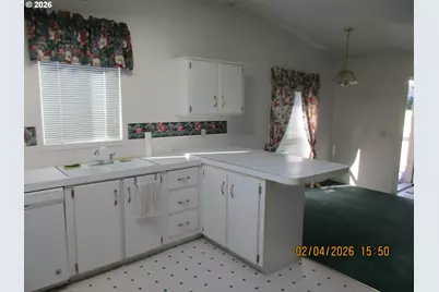 751 SE Meadowood Dr, Winston, OR 97496 - Photo 18