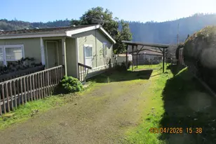 751 SE Meadowood Dr, Winston, OR 97496 - Photo 2