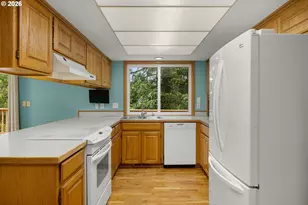 2921 SE Brian St, Hillsboro, OR 97123 - Photo 10