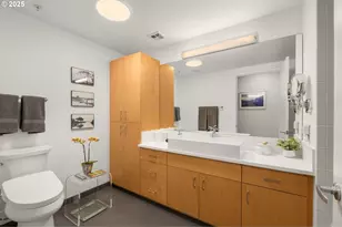 820 NW 12th Ave, Portland, OR 97209 - Photo 28