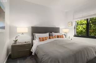 820 NW 12th Ave, Portland, OR 97209 - Photo 22