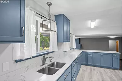 389 Maxwell Rd, Eugene, OR 97404 - Photo 12