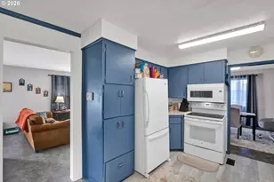 389 Maxwell Rd, Eugene, OR 97404 - Photo 16