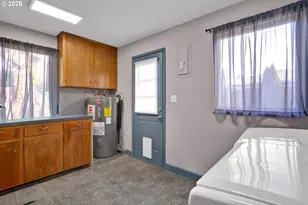 389 Maxwell Rd, Eugene, OR 97404 - Photo 26