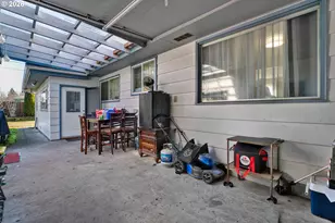 389 Maxwell Rd, Eugene, OR 97404 - Photo 22