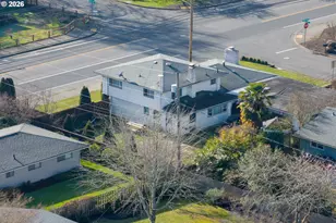 389 Maxwell Rd, Eugene, OR 97404 - Photo 46