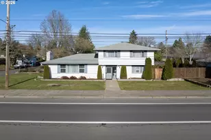 389 Maxwell Rd, Eugene, OR 97404 - Photo 4