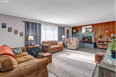 389 Maxwell Rd, Eugene, OR 97404 - Photo 8