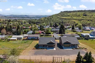 1159 W Pine St, The Dalles, OR 97058 - Photo 32