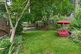 4525 Fox Hollow Rd, Eugene, OR 97405 - Photo 30