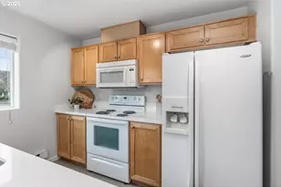 15110 SW Mallard Dr, Beaverton, OR 97007 - Photo 8