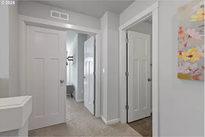 2598 NW Meadows Dr, McMinnville, OR 97128 - Photo 18