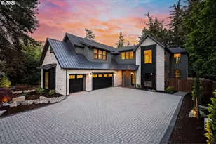 964 Country Commons Ln, Lake Oswego, OR 97034 - Photo 1