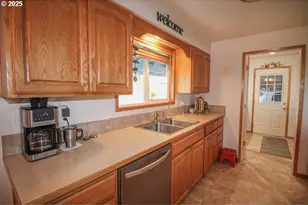 32910 SW Bridges Rd, Hillsboro, OR 97123 - Photo 6