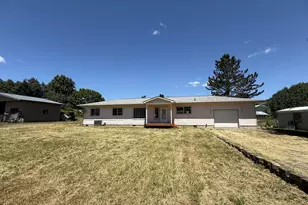 151 E Date St, Powers, OR 97466 - Photo 2