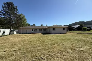 151 E Date St, Powers, OR 97466 - Photo 12