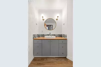 1420 NW Lovejoy St #406, Portland, OR 97209 - Photo 6