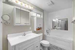 326 NE 34th Pl, Hillsboro, OR 97124 - Photo 12
