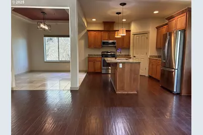 286 Winchester Creek Ave, Winchester, OR 97495 - Photo 2