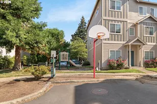 10336 SW Hollyridge Ln, Beaverton, OR 97005 - Photo 26