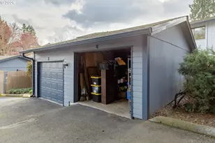 7920 SW Fanno Creek Dr, Tigard, OR 97224 - Photo 20