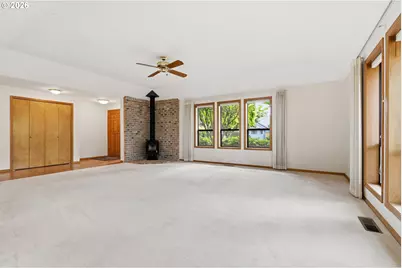 1735 NE 57th Ave, Hillsboro, OR 97124 - Photo 8
