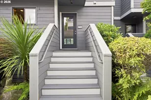 615 SE Linn St, Portland, OR 97202 - Photo 2