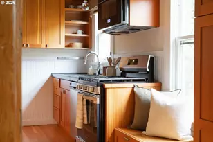 1020 NE Sumner St, Portland, OR 97211 - Photo 16