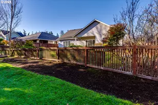 4699 Symphony Dr, Eugene, OR 97404 - Photo 26