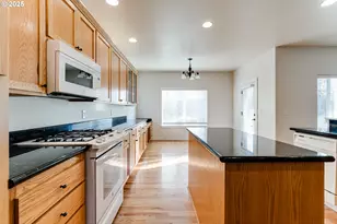 4699 Symphony Dr, Eugene, OR 97404 - Photo 8