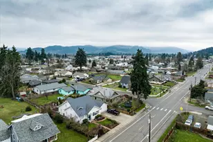 524 N 5th St, Creswell, OR 97426 - Photo 32