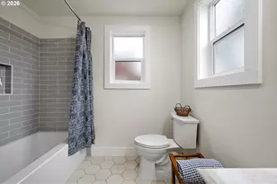 1357 E St, Springfield, OR 97477 - Photo 14