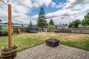 113 Shaffer Ct, Roseburg, OR 97471 - Photo 32